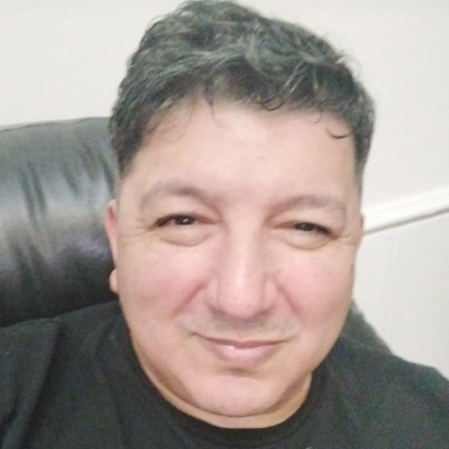 Héctor Benítez